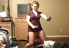 Jeune femme brune se fait ramoner par un film streaming pornographique inconnu